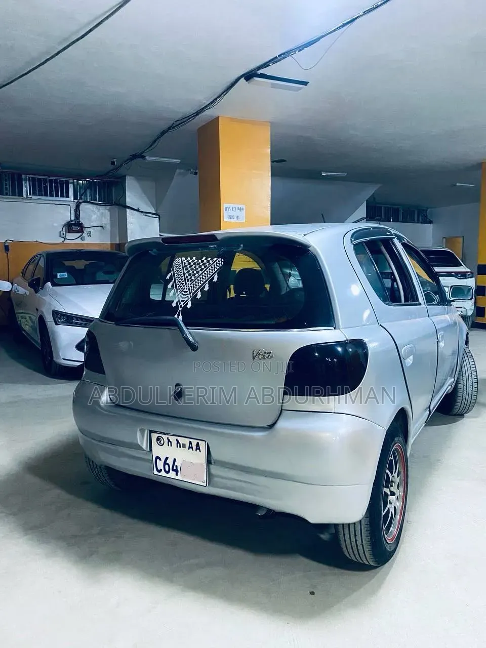 Toyota Vitz 2000 Silver