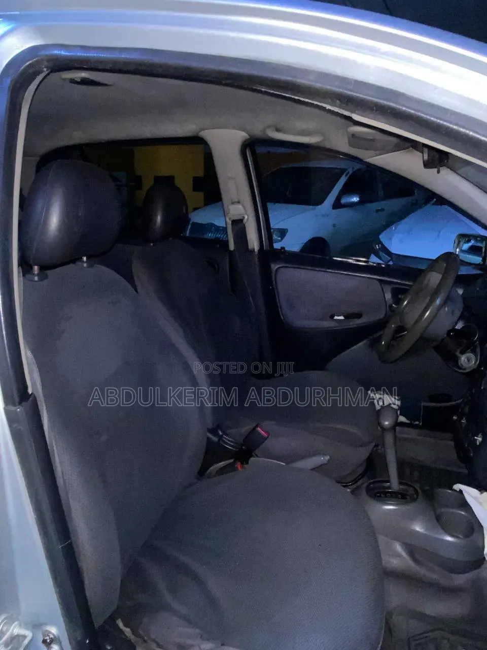 Toyota Vitz 2000 Silver