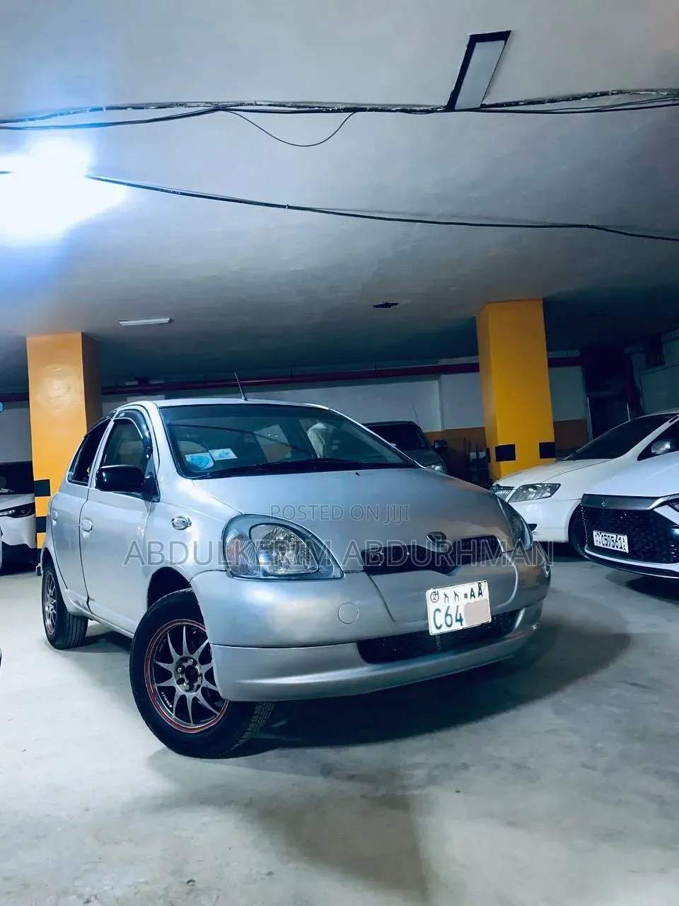 Toyota Vitz 2000 Silver