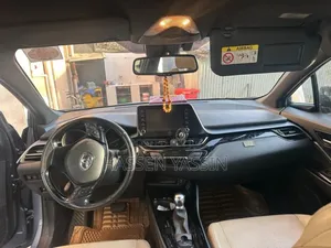 Toyota C-HR 2020 Gray