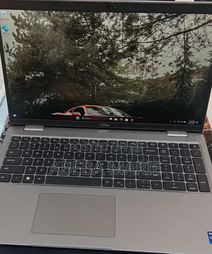 New Laptop Dell Latitude 5540 16GB Intel Core i7 SSD 512GB