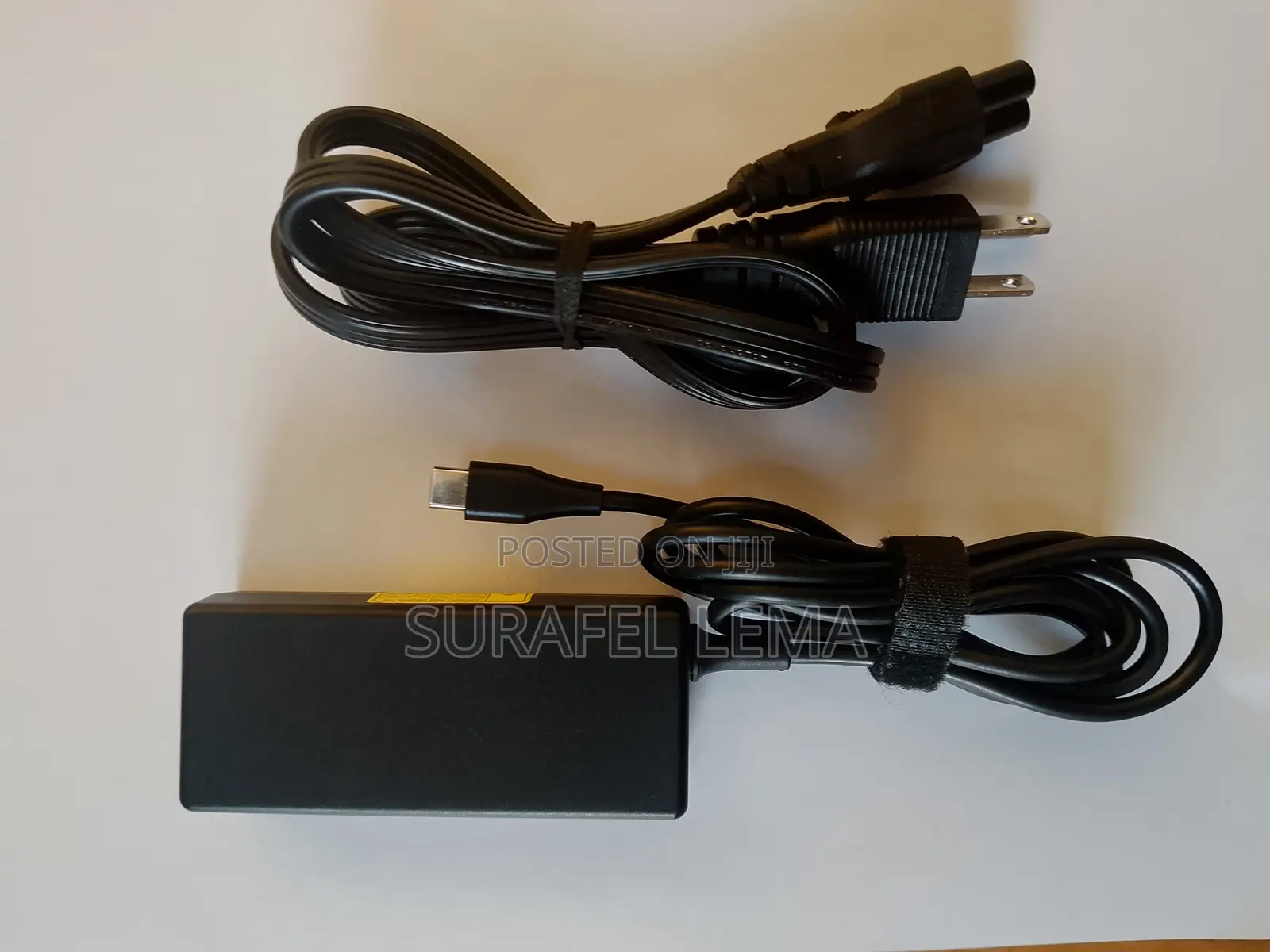 ኦሪጅናል የላፕቶፕ ቻርጀር (Original 45w Usb-C Charger) – ከላፕቶፕ ጋር አብሮ ፓክድ የነበረ