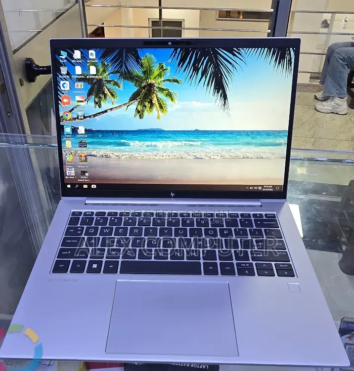 New Laptop HP EliteBook 845 G10 16GB AMD Ryzen 5 SSD 512GB