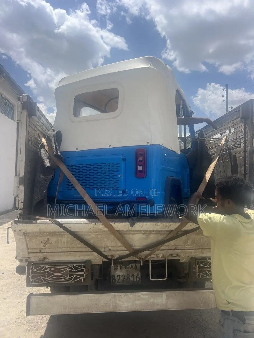 New Bus 2025 Blue