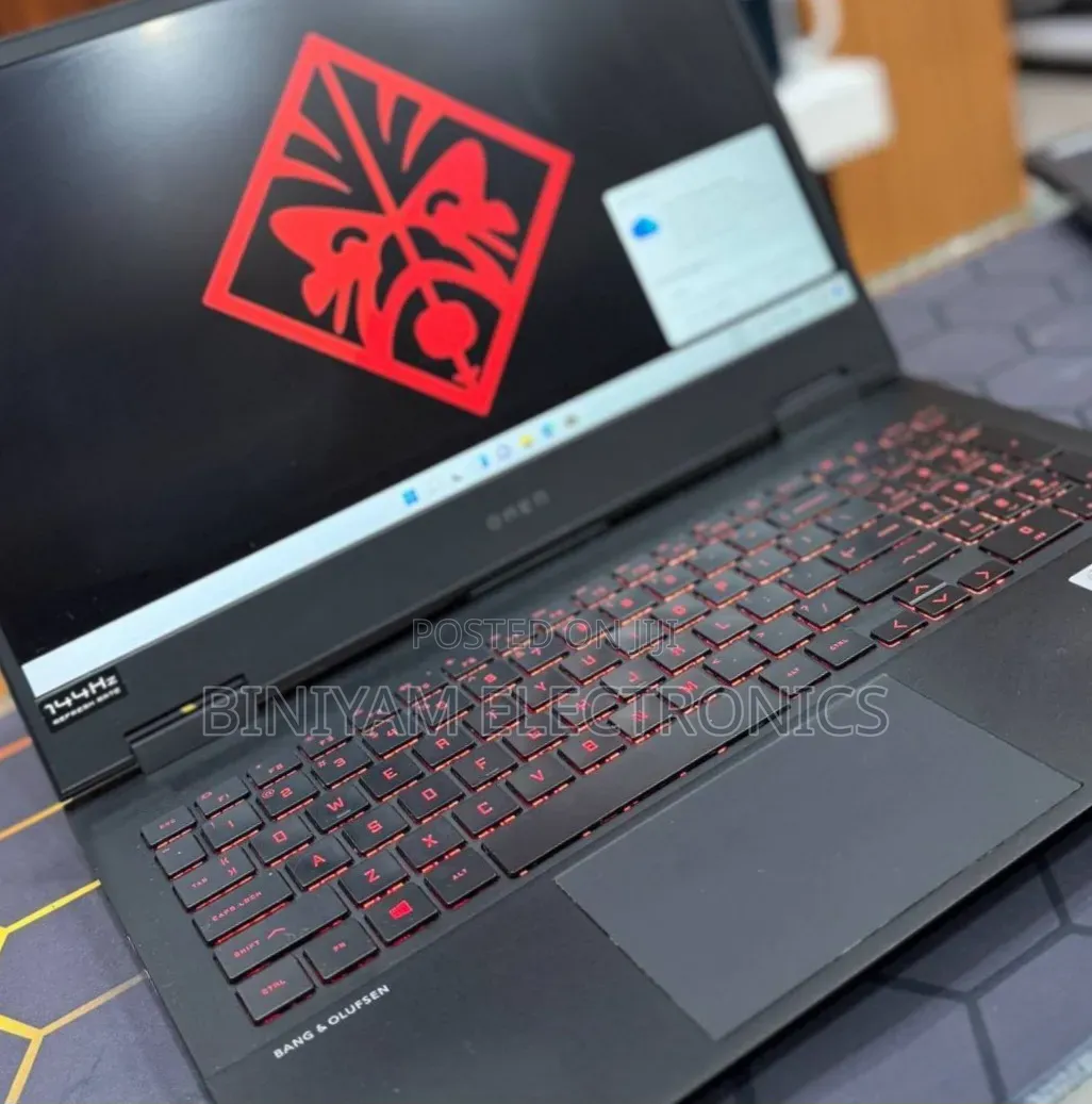 New Laptop HP Omen 15 16GB Intel Core i7 SSD 512GB