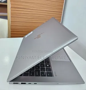 New Laptop HP ZBook Firefly 14 G10 16GB Intel Core i7 SSD 512GB