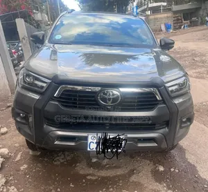 Toyota Hilux 2025
