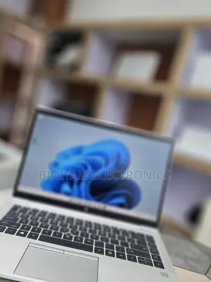 New Laptop HP EliteBook 840 G7 16GB Intel Core i7 SSD 512GB