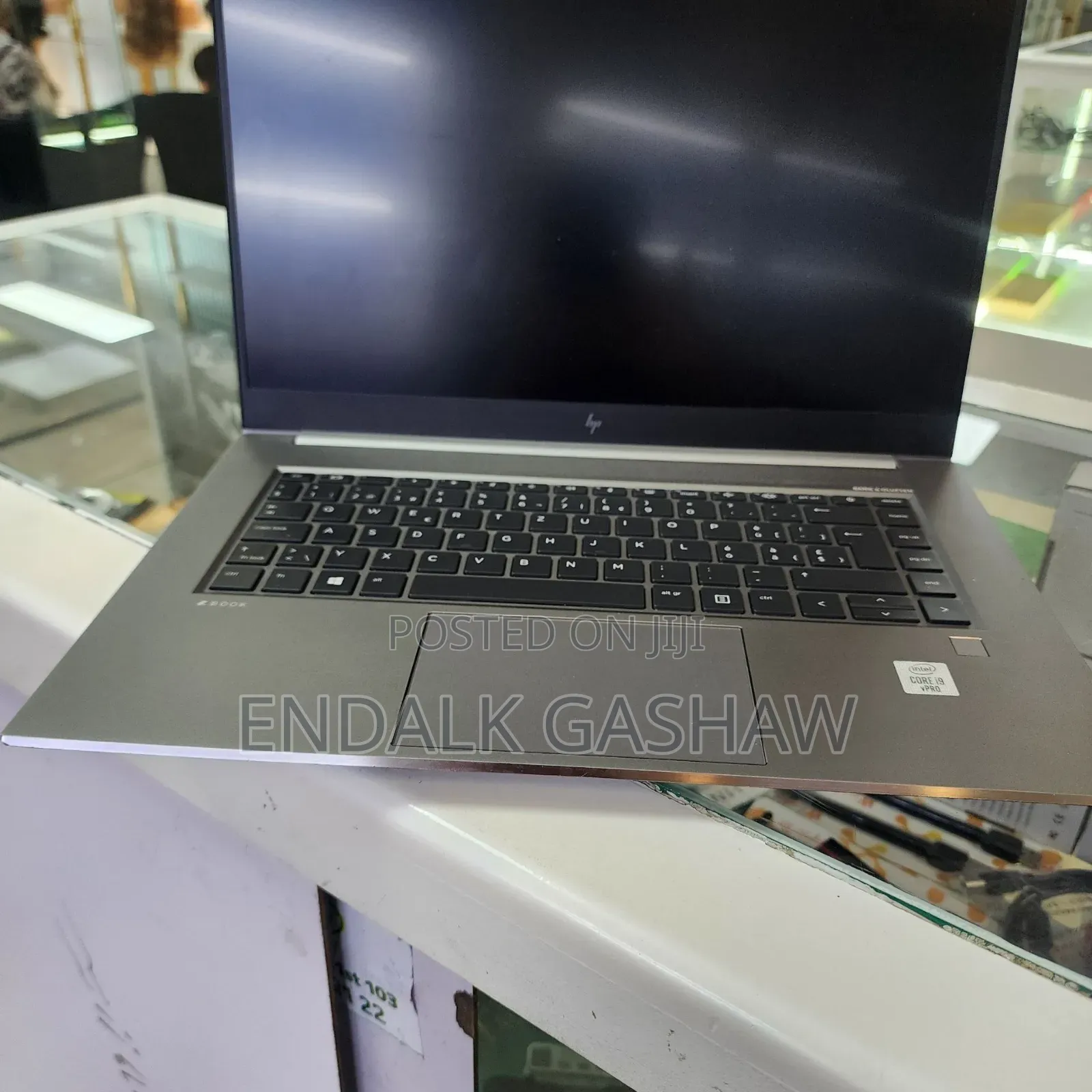 New Laptop HP ZBook Firefly 15 G7 16GB Intel Core i9 SSD 512GB