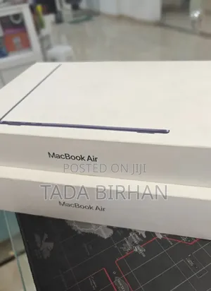 New Laptop Apple MacBook Air 2025 M4 16GB Apple M4 SSD 256GB