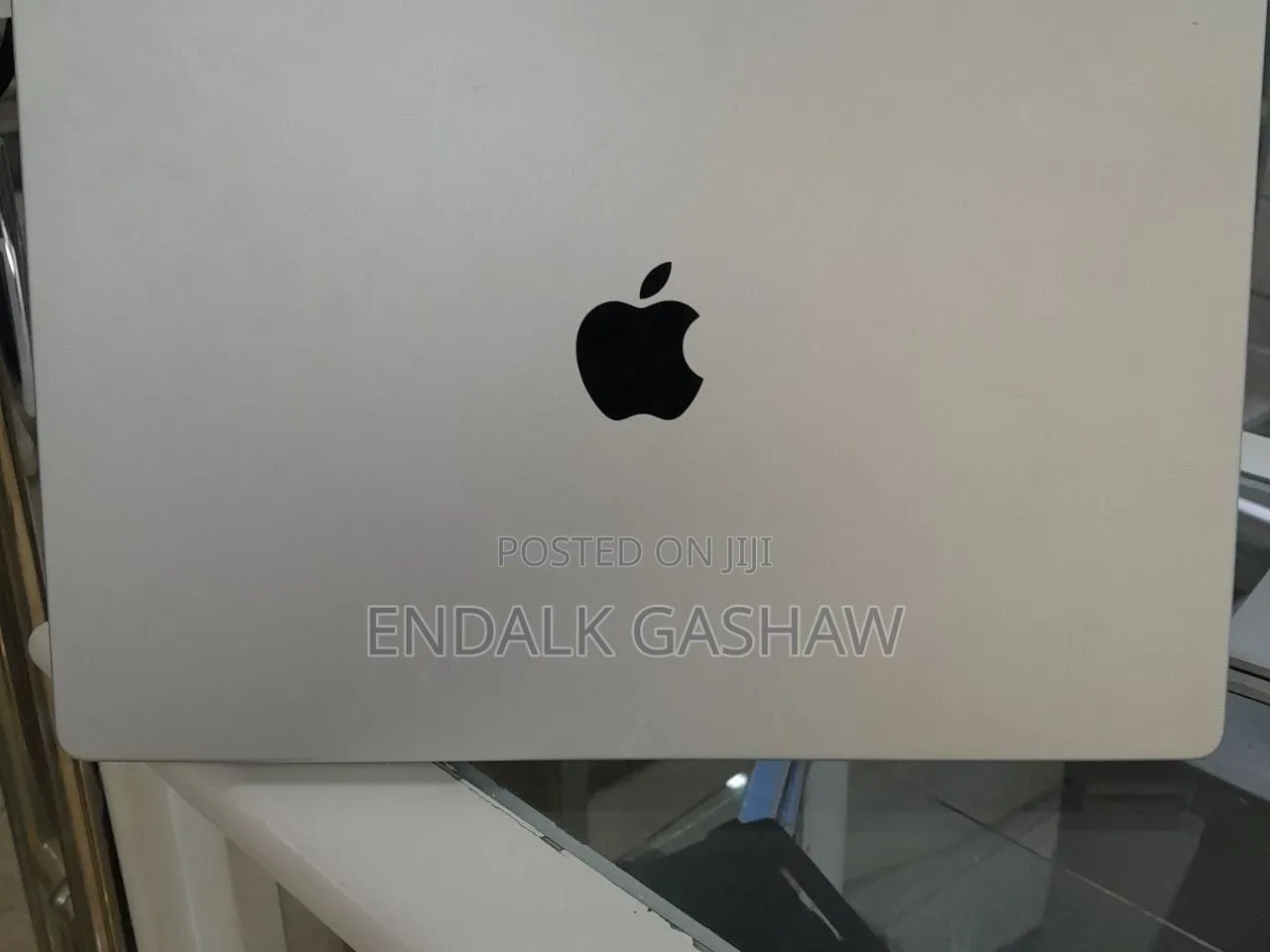 New Laptop Apple MacBook Pro 2021 M1 32GB Apple M1 SSD 1T