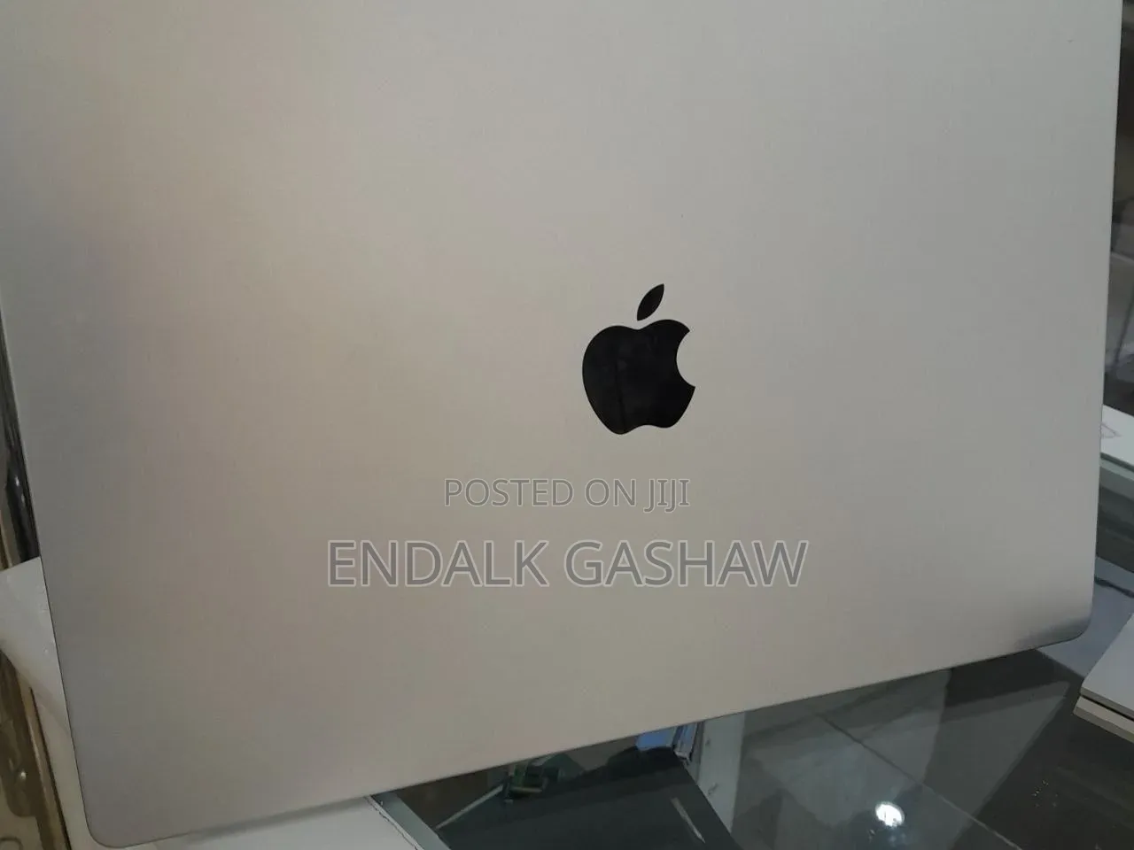 New Laptop Apple MacBook Pro 2021 M1 32GB Apple M1 SSD 1T