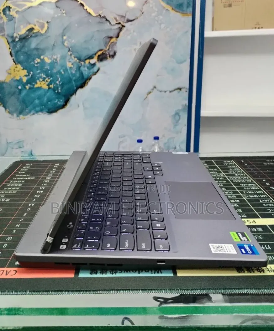 New Lenovo Legion Y7000P IRX9 Gaming Laptop 24GB Intel Core i7 SSD 1T