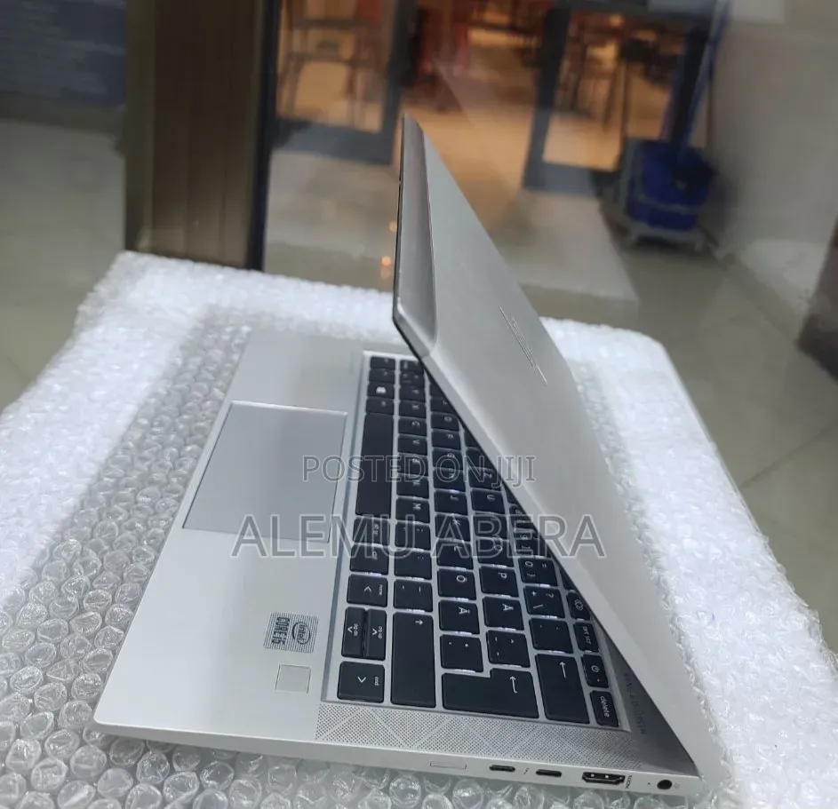 New Laptop HP EliteBook 840 G7 8GB Intel Core i5 SSD 512GB