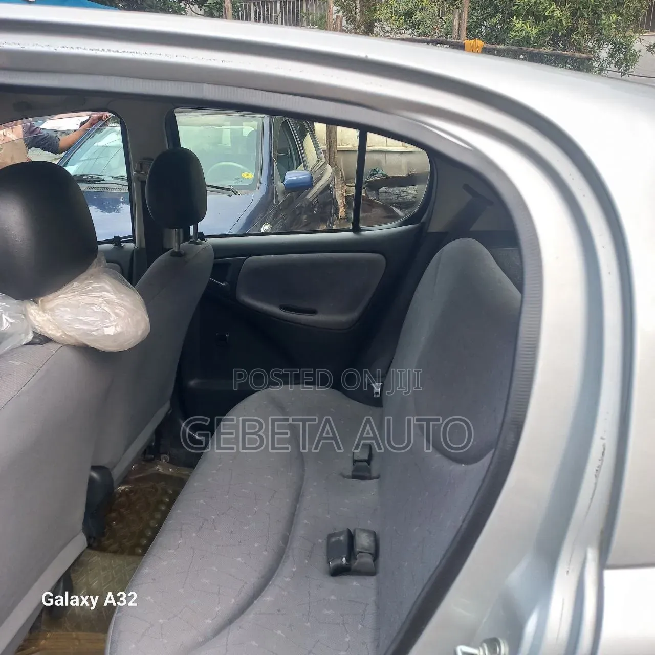 Toyota Vitz 2001