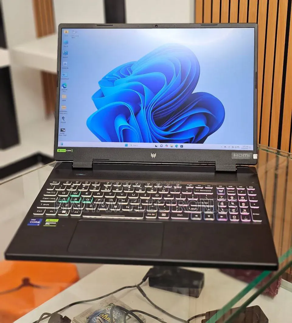 New Laptop Acer Predator Helios 300 16GB Intel Core i9 SSD 1T