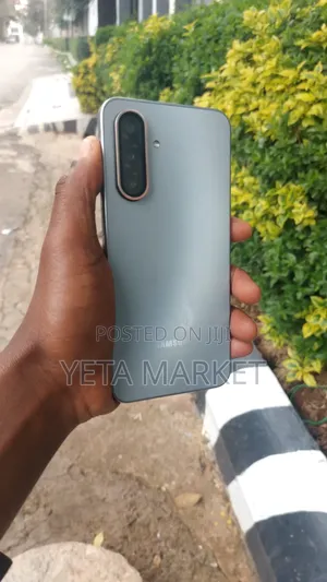 New Samsung Galaxy A17 5G 256 GB Silver