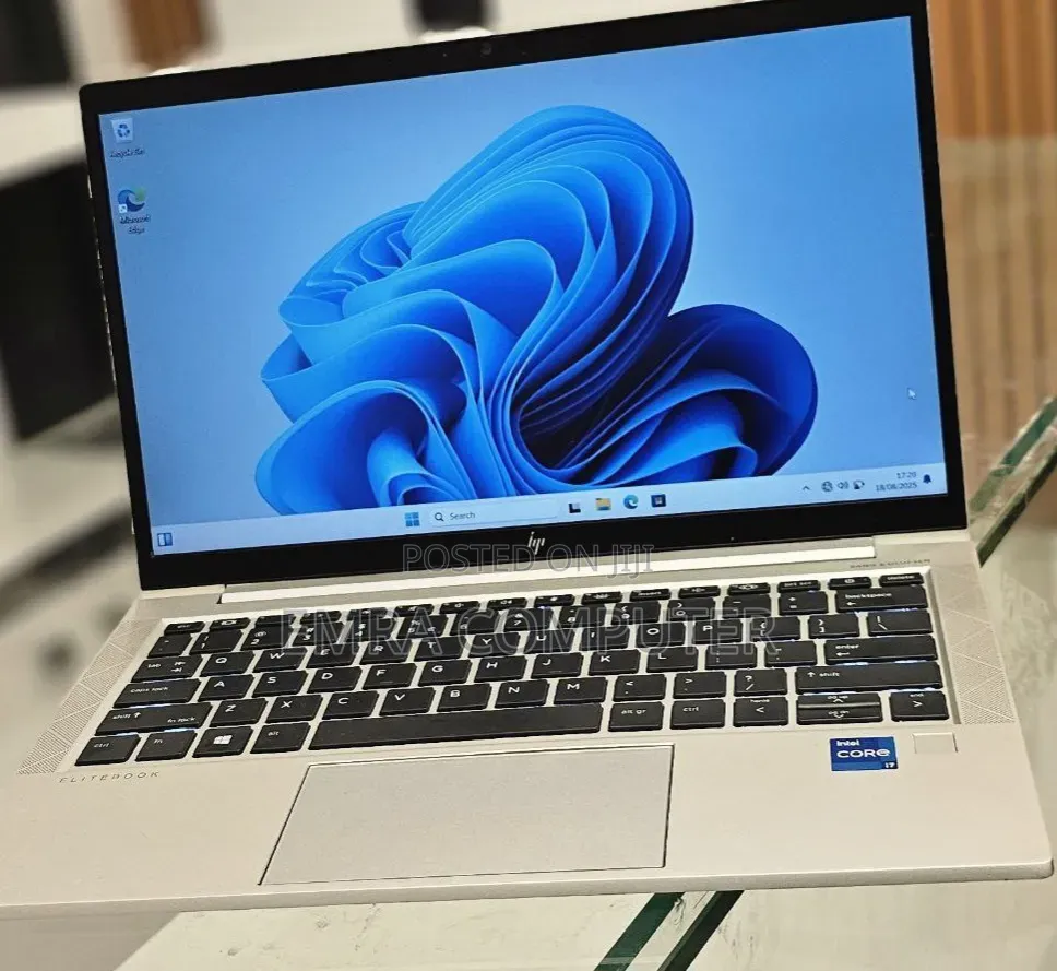 New Laptop HP EliteBook 830 16GB Intel Core i7 SSD 512GB