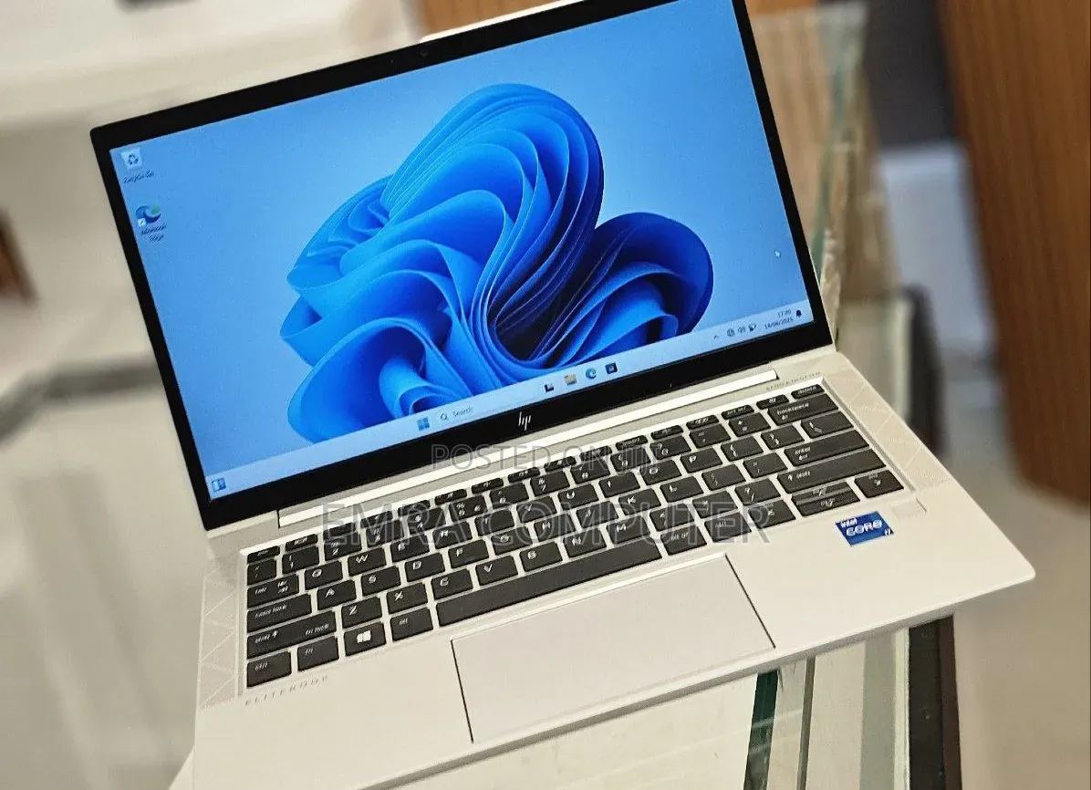 New Laptop HP EliteBook 830 16GB Intel Core i7 SSD 512GB