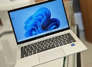 New Laptop HP EliteBook 830 16GB Intel Core i7 SSD 512GB
