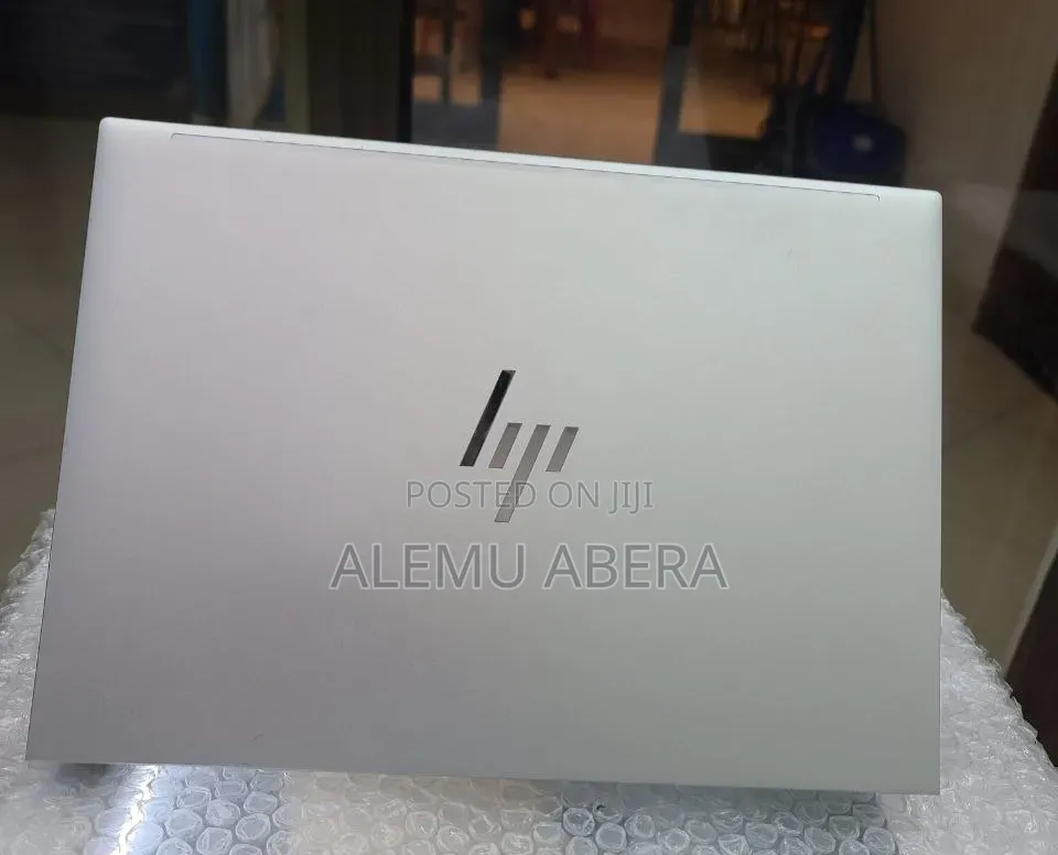 New Laptop HP EliteBook 830 G9 16GB Intel Core i5 SSD 512GB