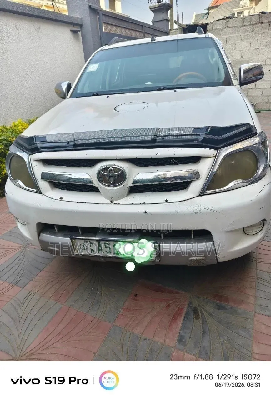 Toyota Hilux 4.0 V6 Double Cab 4x4 Raider 2006 White