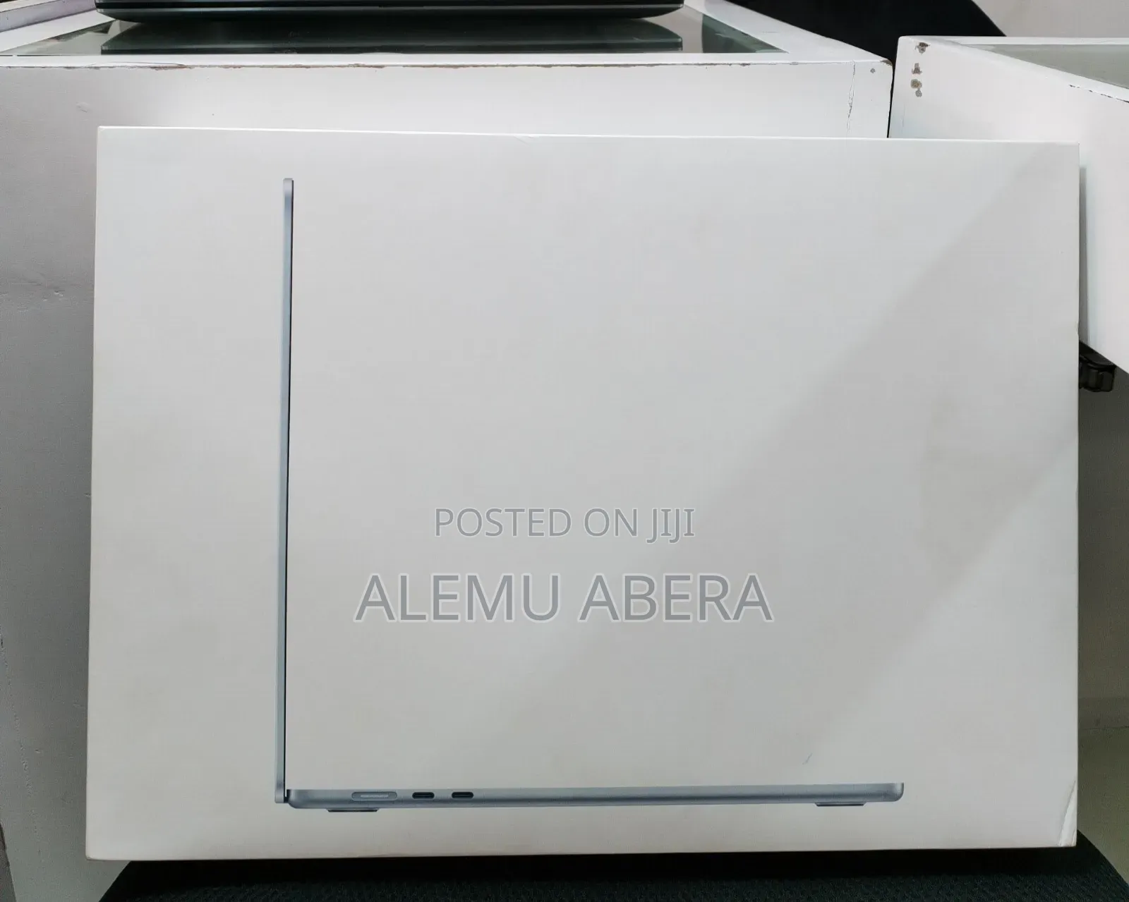 New Laptop Apple MacBook Air 2025 M4 16GB Apple M4 SSD 512GB