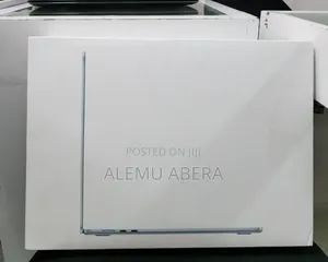 New Laptop Apple MacBook Air 2025 M4 16GB Apple M4 SSD 512GB