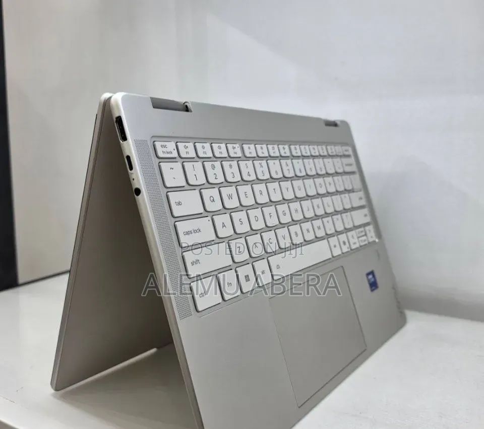 New Laptop Lenovo 32GB Intel Core Ultra 7 SSD 1T