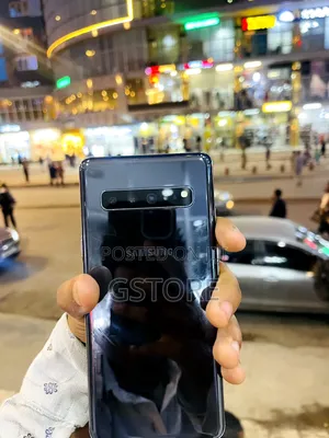 New Samsung Galaxy S10 5G 256 GB Black