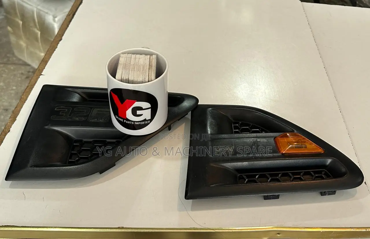 Ford Ranger Fender Apron Shield With Turn Signal Ab39-16000-Ab