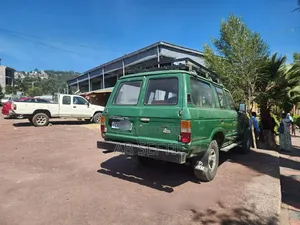 Toyota Land Cruiser 1984 Green