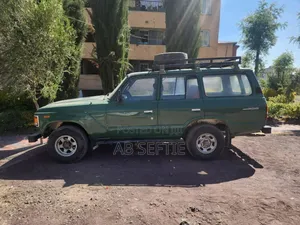 Toyota Land Cruiser 1984 Green
