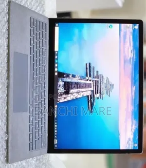 New Laptop Microsoft Surface 8GB Intel Core i5 SSD 512GB