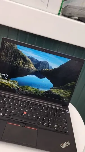 New Laptop Lenovo ThinkPad E14 Gen 4 16GB Intel Core i7 SSD 512GB