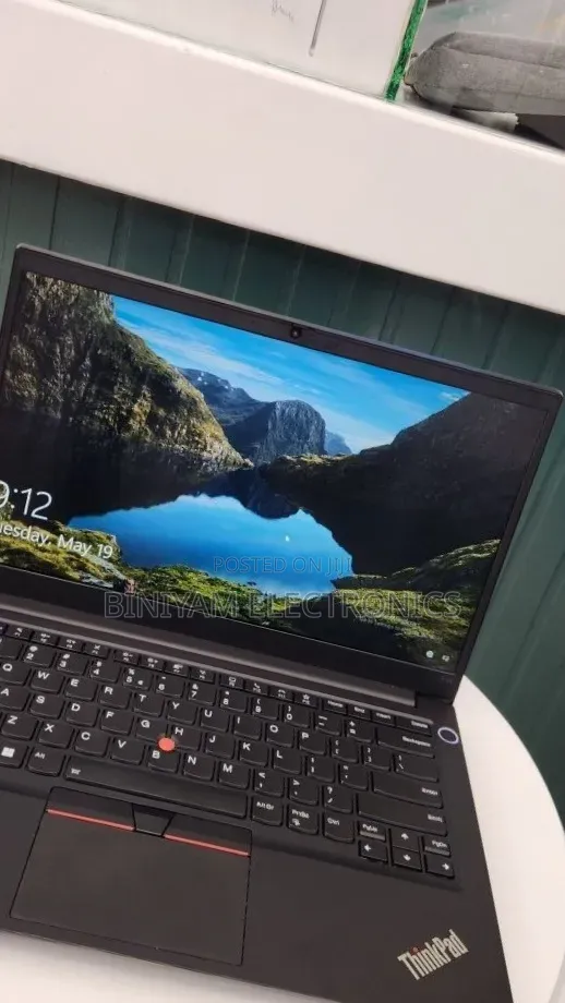 New Laptop Lenovo ThinkPad E14 Gen 4 16GB Intel Core i7 SSD 512GB