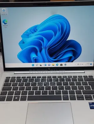 New Laptop HP EliteBook 830 G9 16GB Intel Core i5 SSD 512GB