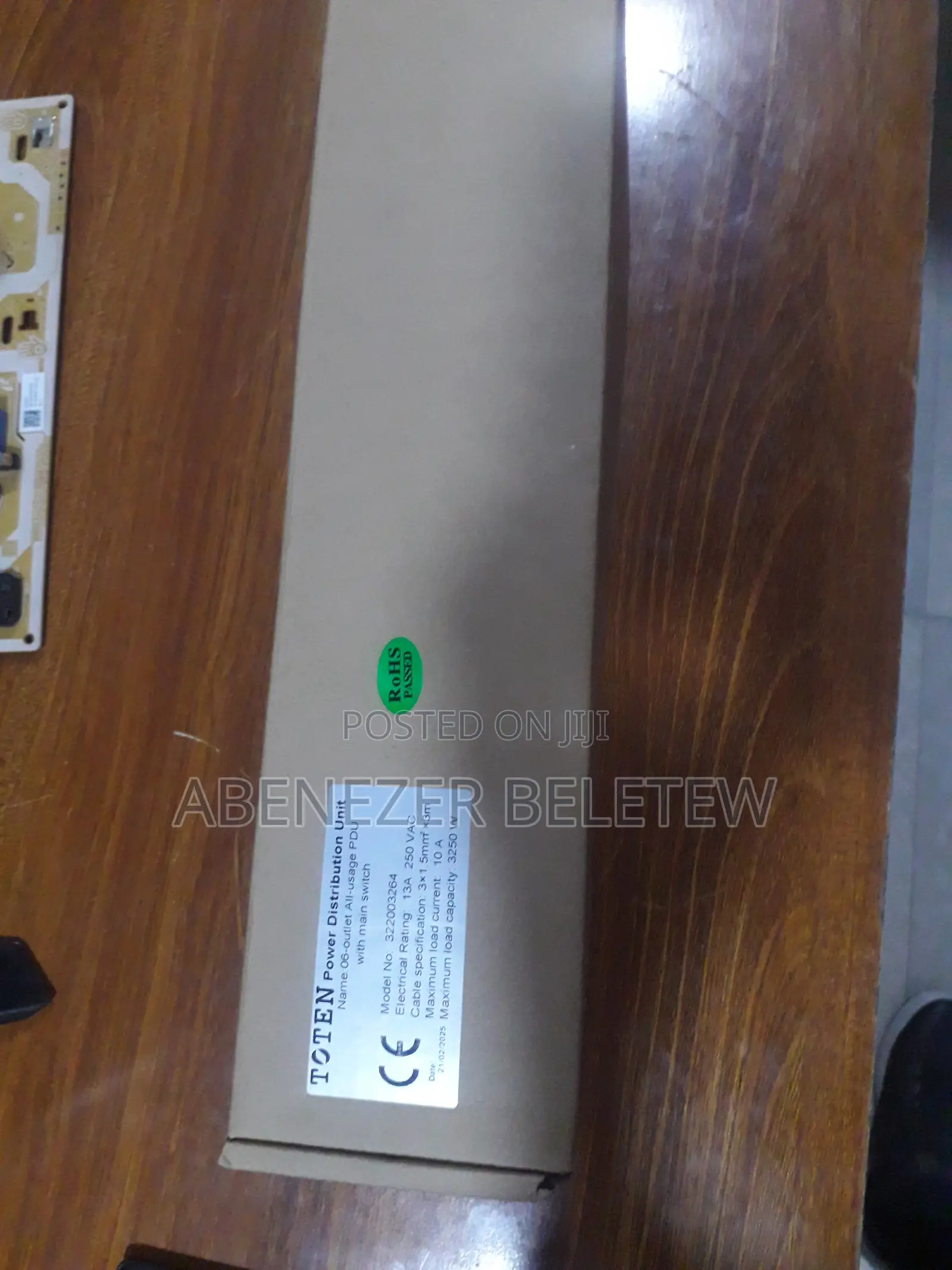 Toten Power Distribution Unit