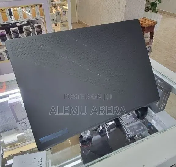 New Laptop Asus ROG Zephyrus G16 16GB Intel Core i7 SSD 512GB