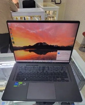New Laptop Asus ROG Zephyrus G16 16GB Intel Core i7 SSD 512GB