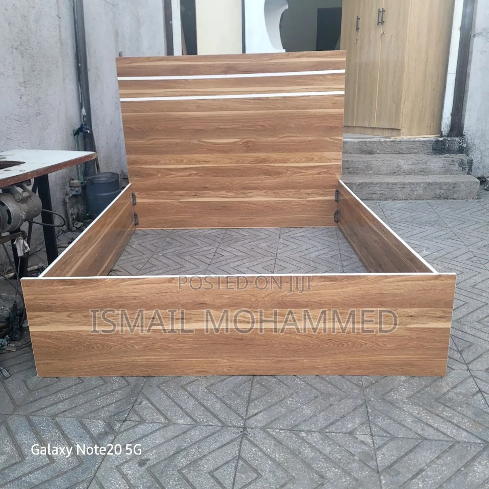 Bed 1.20 Or 1.50 Free Delivery A.A