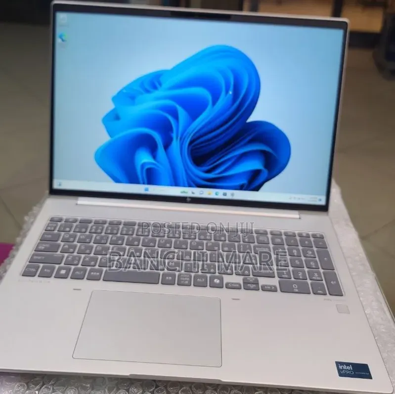 New Laptop HP EliteBook 640 G11 16GB Intel Core Ultra 7 SSD 512GB