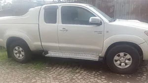 Toyota Hilux 2.5 D-4D Extra Cab 2008 White