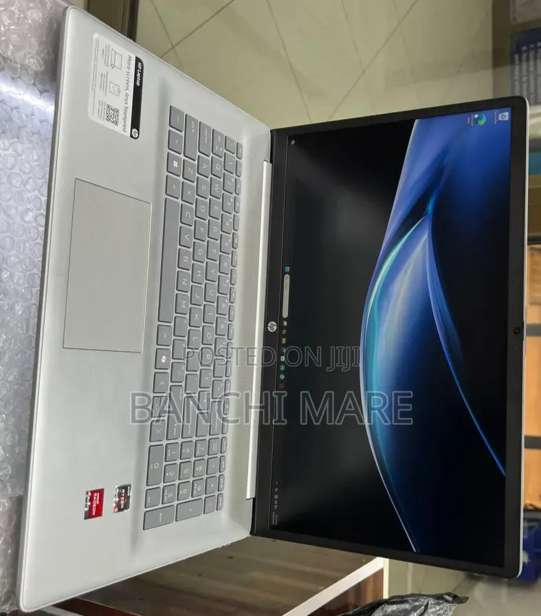 New Laptop HP Stream Notebook 8GB AMD Ryzen 5 SSD 512GB
