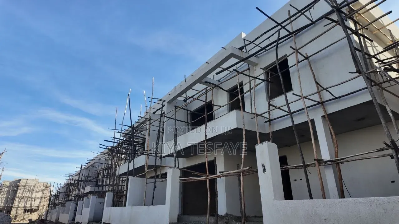4bdrm Villa in Jemo2, Nifas Silk-Lafto for sale