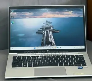 New Laptop HP EliteBook 830 G8 8GB Intel Core i5 SSD 512GB