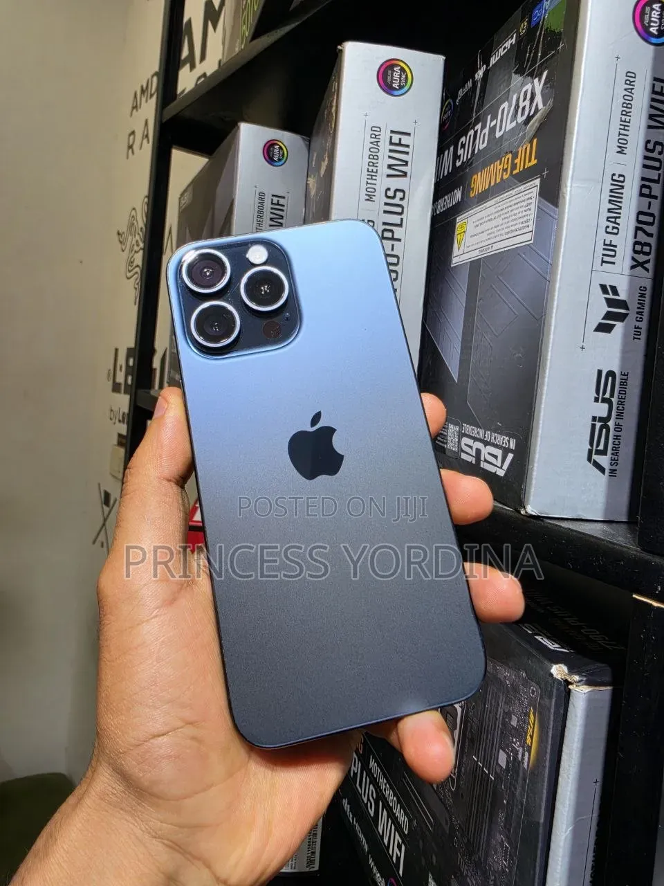New Apple iPhone 15 Pro Max 256 GB Green