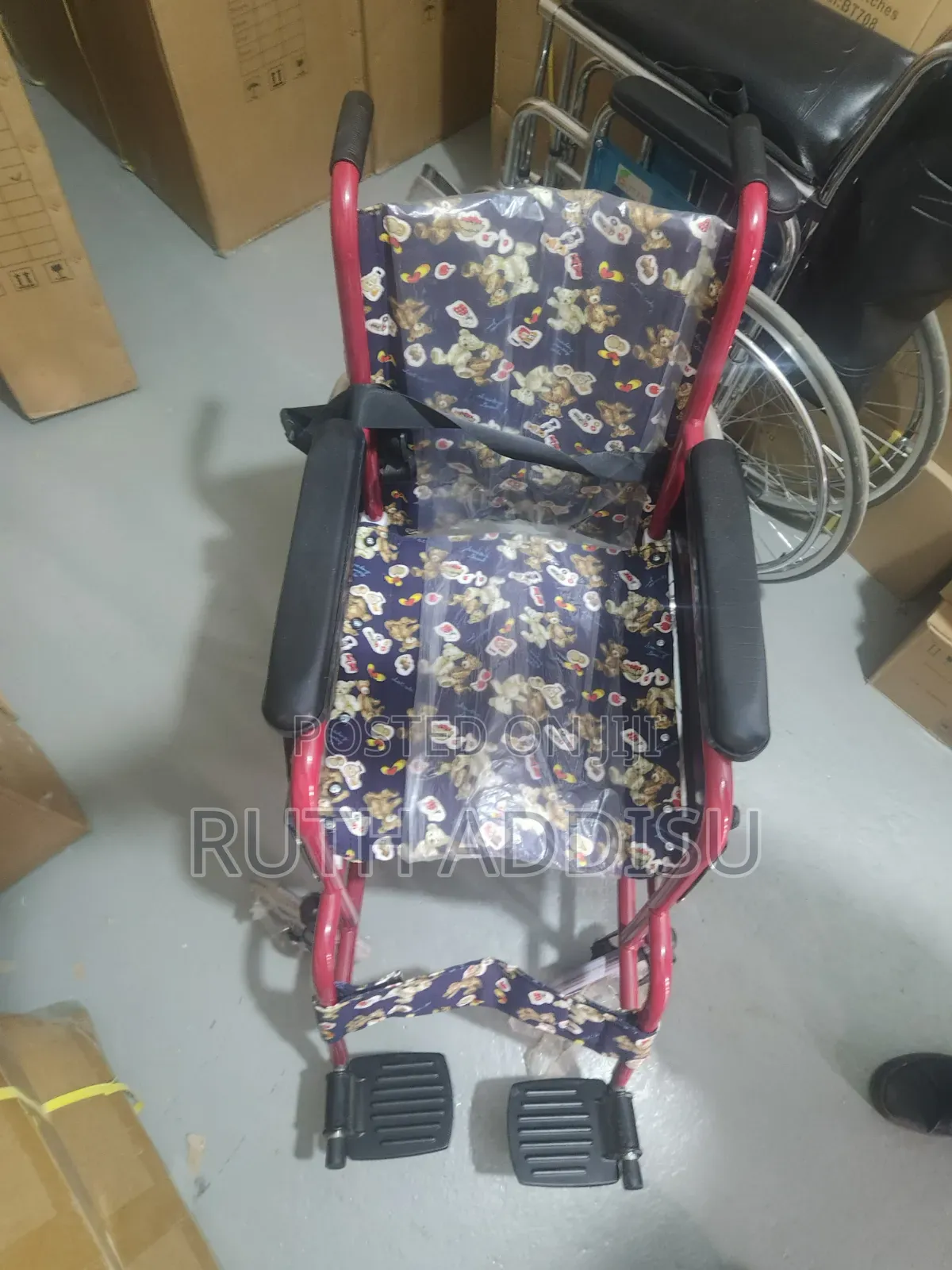 Compact, Kid-Friendly Wheelchair That Folds in Seconds For