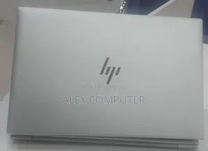 New Laptop HP EliteBook 830 G8 16GB Intel Core i5 SSD 512GB