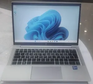 New Laptop HP EliteBook 830 G8 16GB Intel Core i5 SSD 512GB
